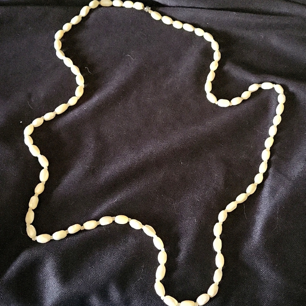 Vintage Mother Of Pearl Beaded Necklace